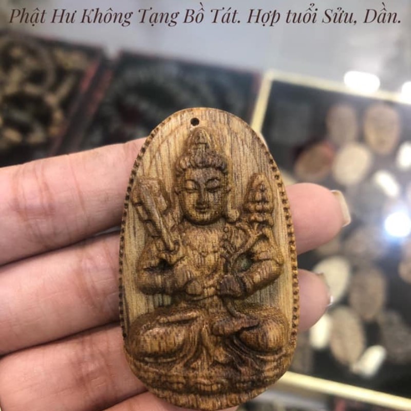 hu-khong-tang-bo-tat-tuoi-suu-dan